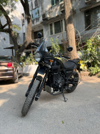 Granite Black Royal Enfield Himalayan BS VI