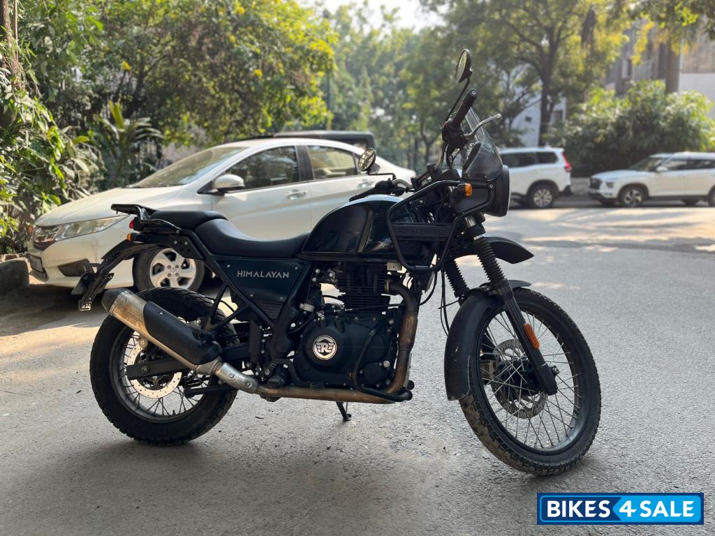 Granite Black Royal Enfield Himalayan BS VI