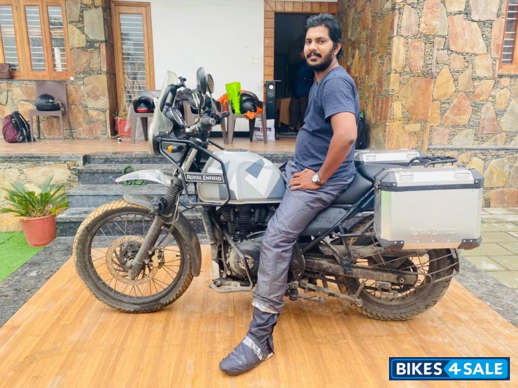 Grey Royal Enfield Himalayan Sleet