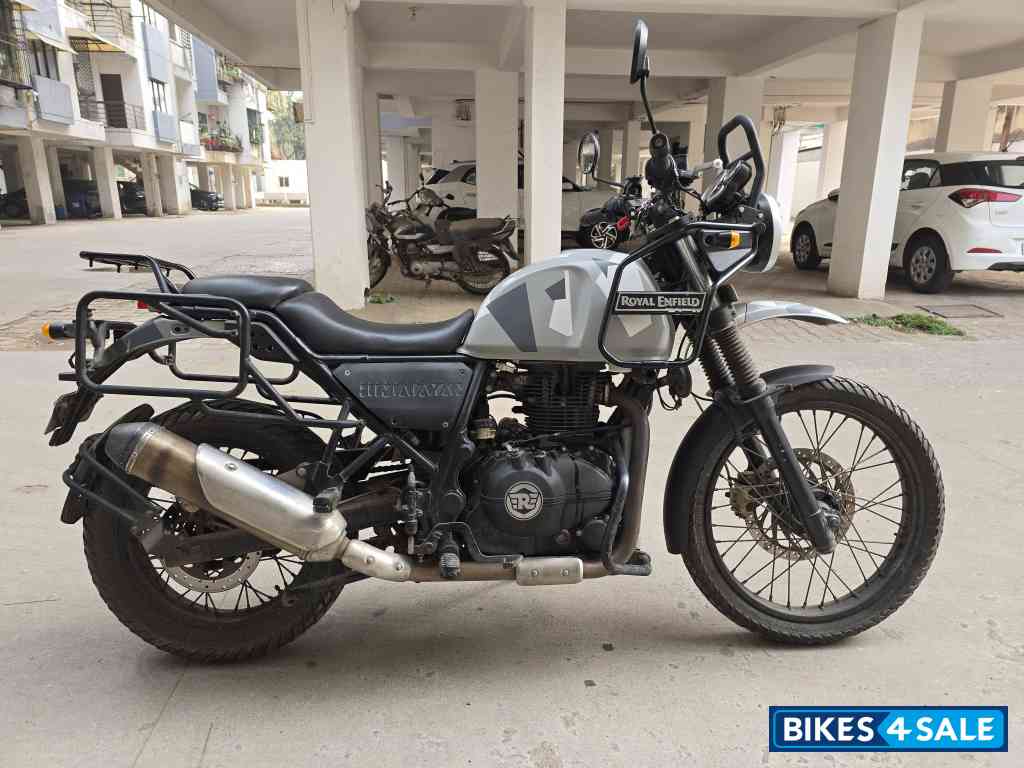 Grey Royal Enfield Himalayan Sleet