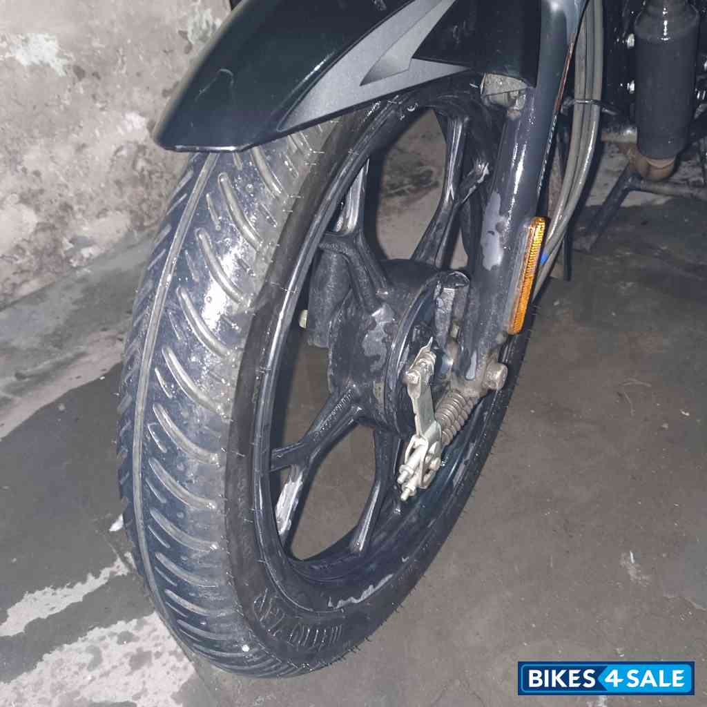Black Bajaj Platina 110 ABS