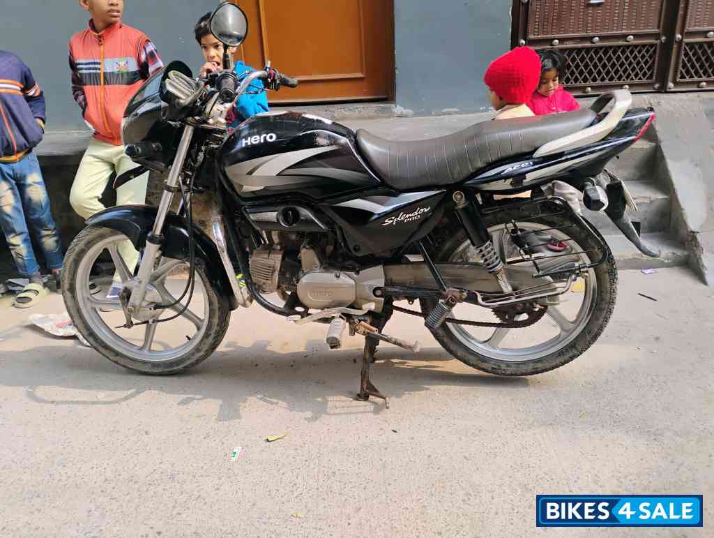 Black Hero Splendor Pro