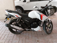 White TVS Apache RTR 160 BS VI