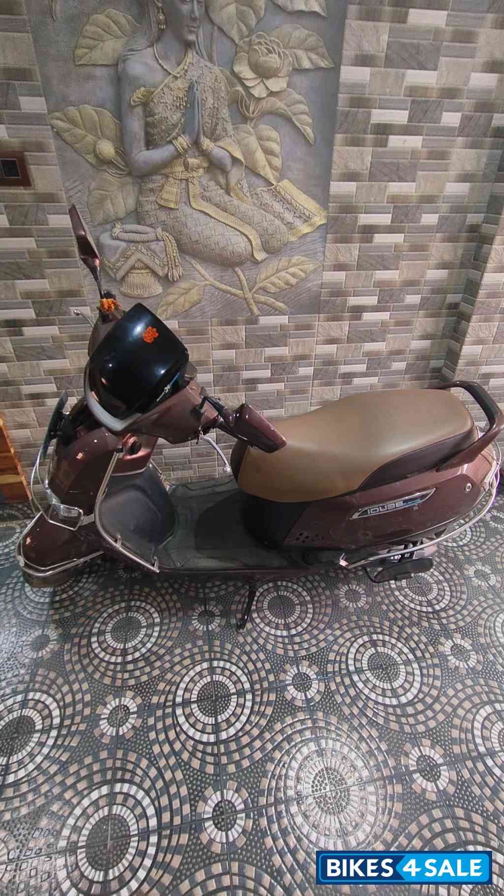 Metalic Coper TVS iQube S