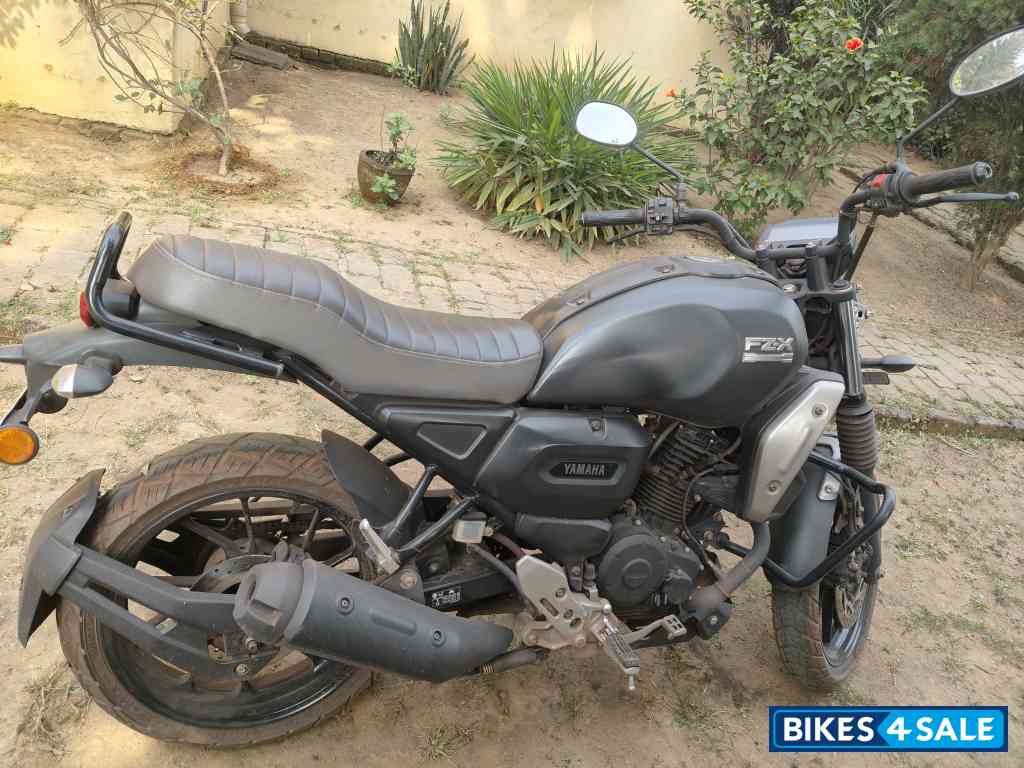 Yamaha FZ-X
