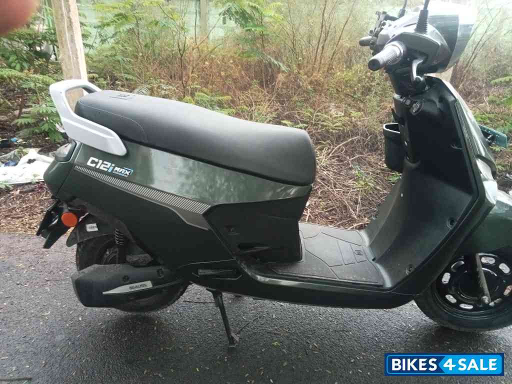 BGauss C12i Max BGauss C12i Max