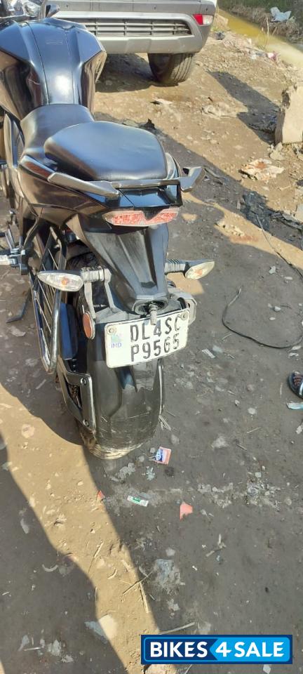 Black TVS Apache RTR 200 4V