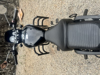 Pure Black (glossy) Royal Enfield Meteor 350 Stellar