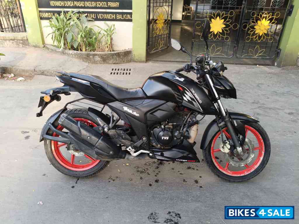 TVS Apache RTR 160 4V Special Edition