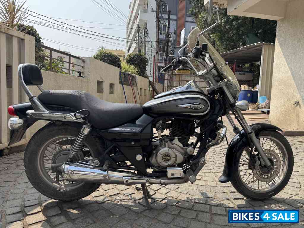 Bajaj Avenger Cruise 220