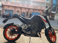 KTM Duke 125