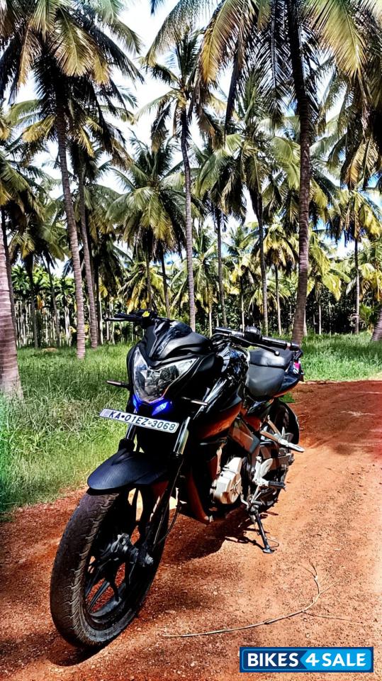 Bajaj Pulsar 200 NS