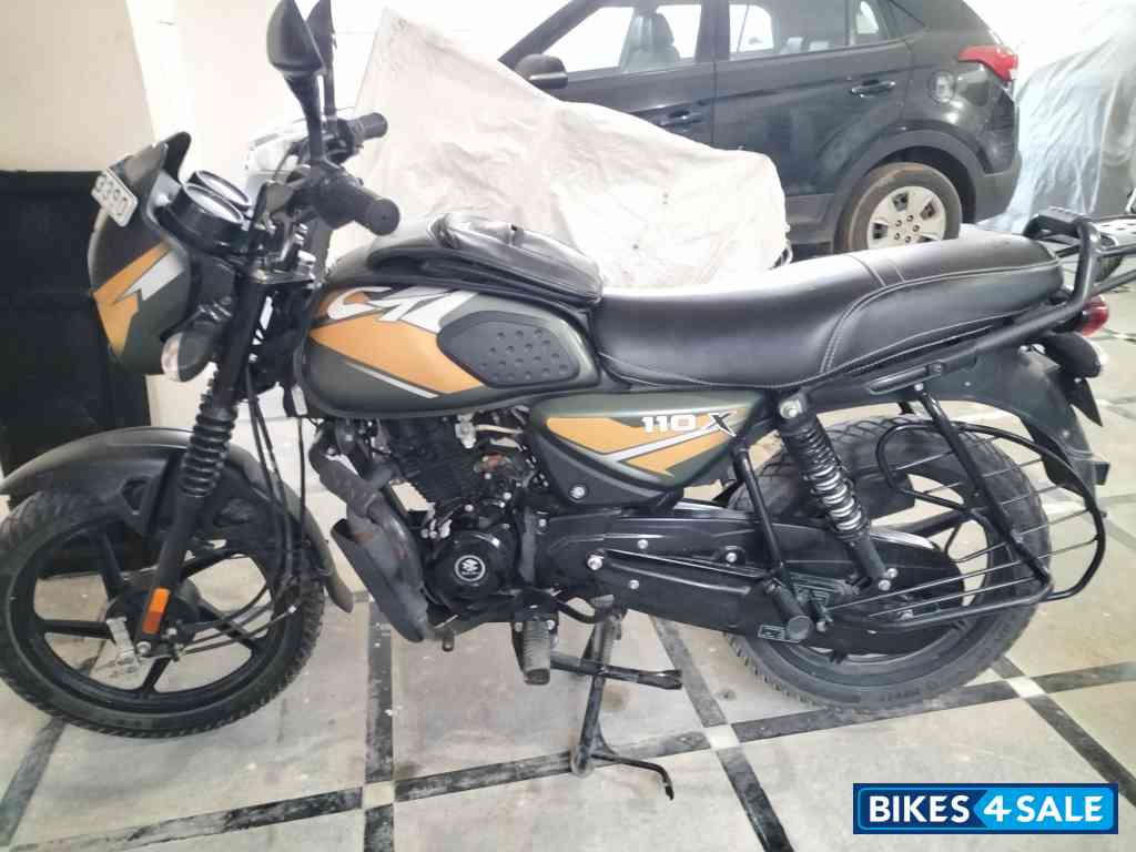 Matte Wild Green Bajaj CT110X