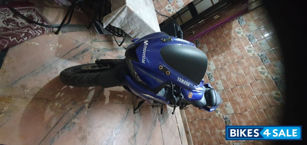 Blue Yamaha YZF R15 V2