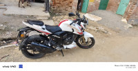 Purl White TVS Apache RTR 200 4V
