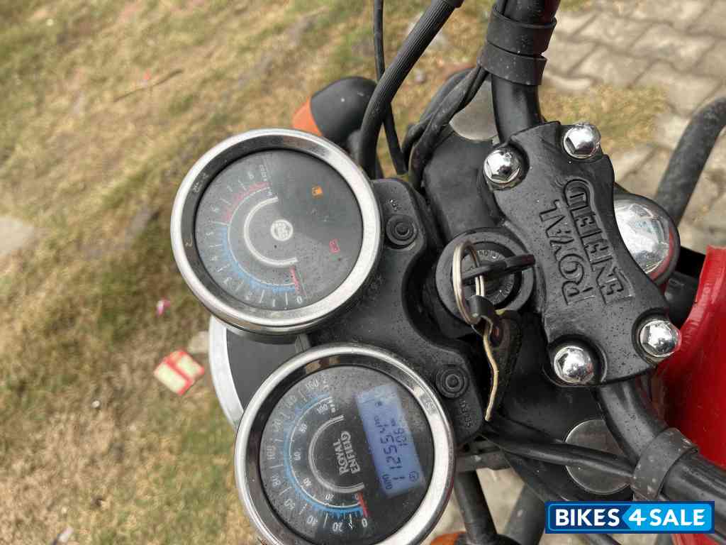 Red Royal Enfield Thunderbird X 350