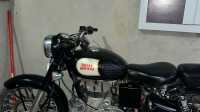 Black Royal Enfield Classic 350