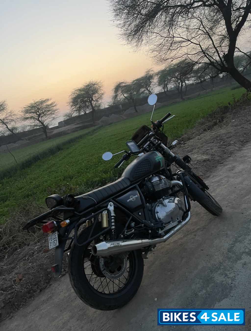 Matte Black (downtown Drag) Royal Enfield Interceptor 650 Twin