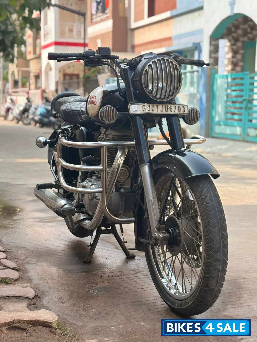 Black Royal Enfield Classic 350
