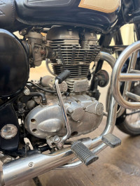 Black Royal Enfield Classic 350