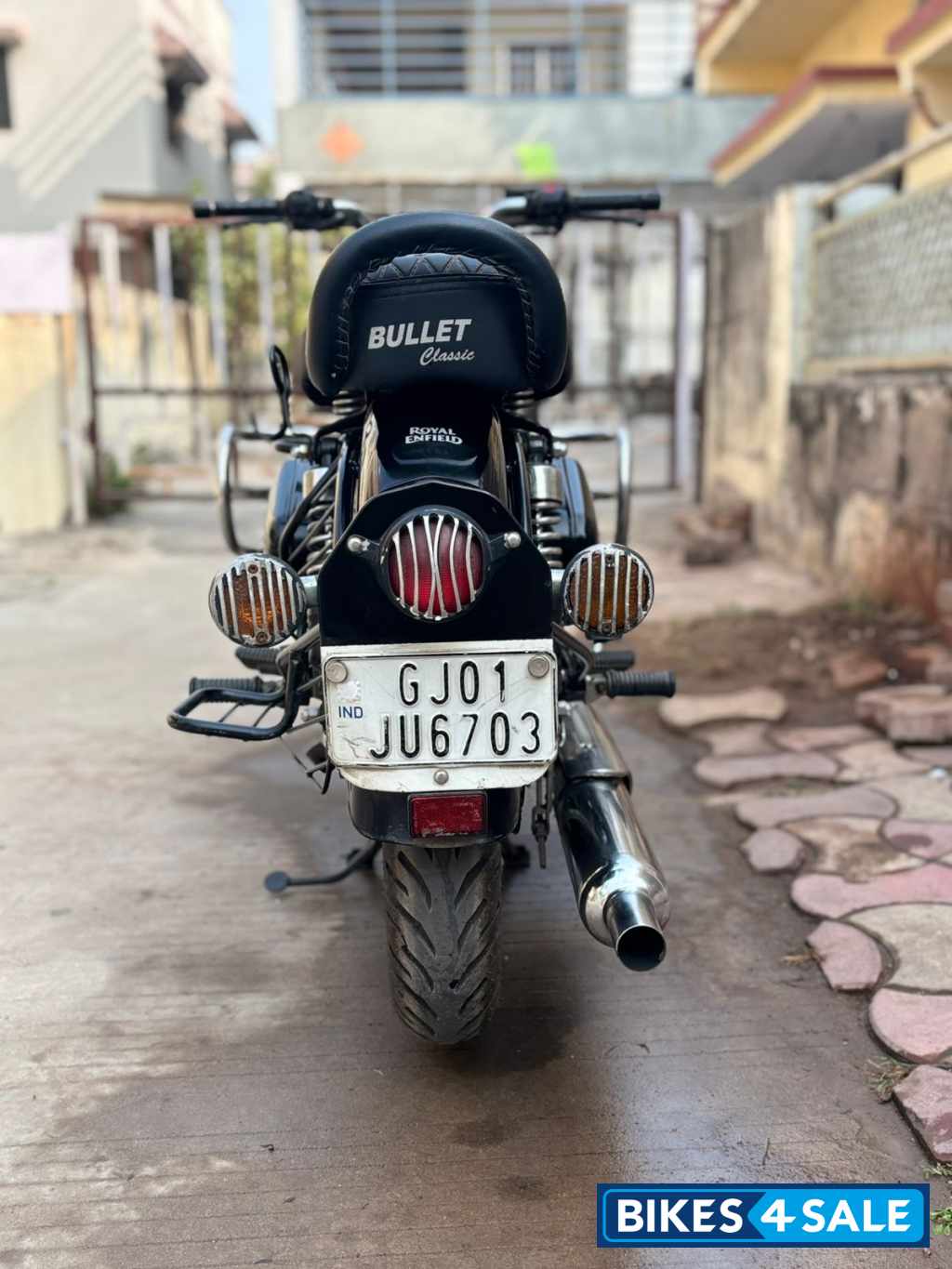 Black Royal Enfield Classic 350