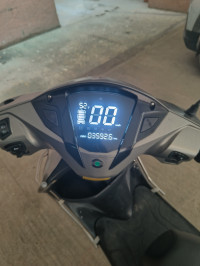 Hero Electric Optima HX