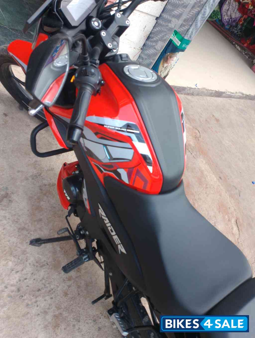 TVS Raider 125 Marvel Super Squad Edition