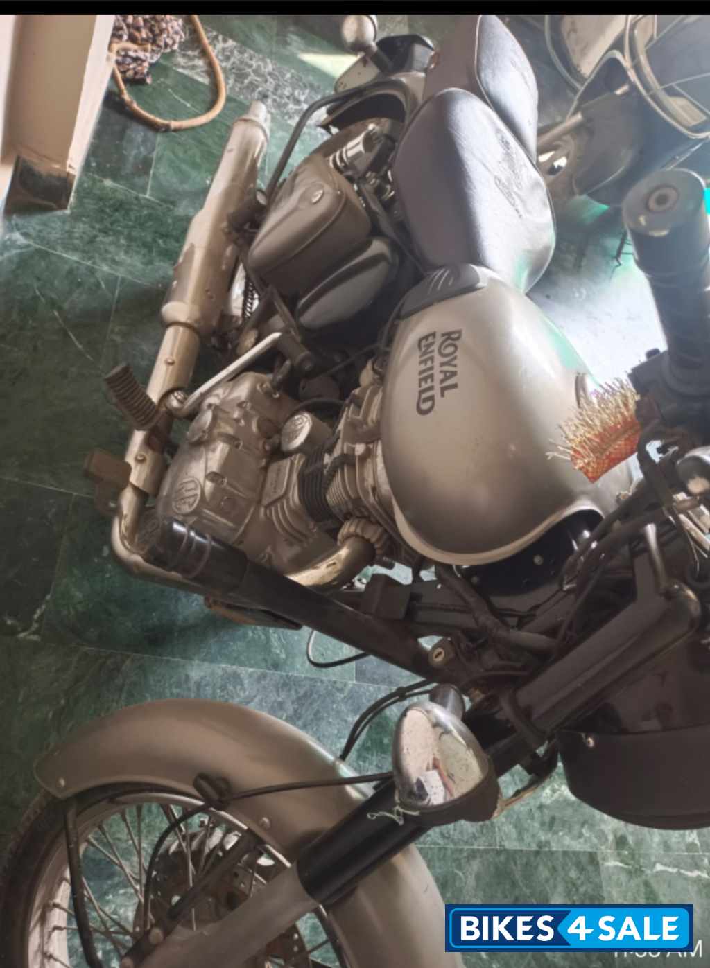 Gun Metal Grey Royal Enfield Classic Gunmetal Grey