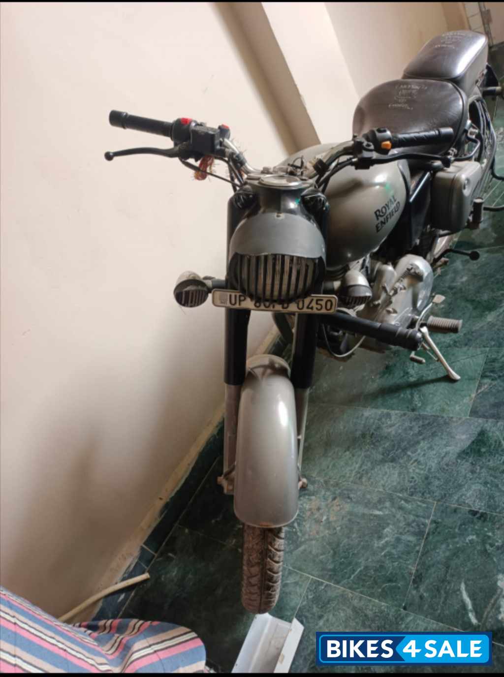 Gun Metal Grey Royal Enfield Classic Gunmetal Grey