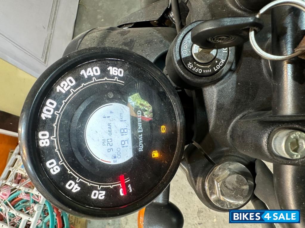 Royal Enfield Hunter 350 Metro