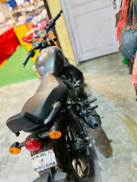 Royal Enfield Hunter 350 Metro