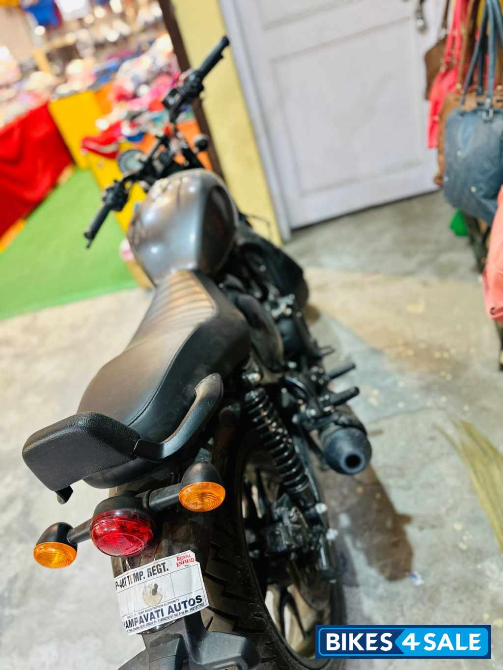 Royal Enfield Hunter 350 Metro