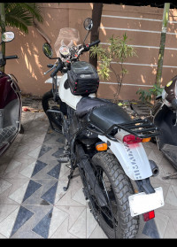 Snow White Royal Enfield Himalayan