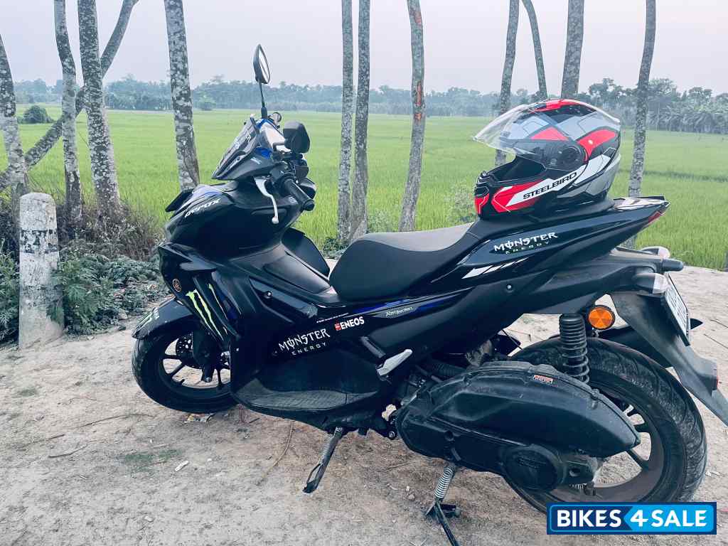 Yamaha Aerox 155 Monster Energy MotoGP Edition