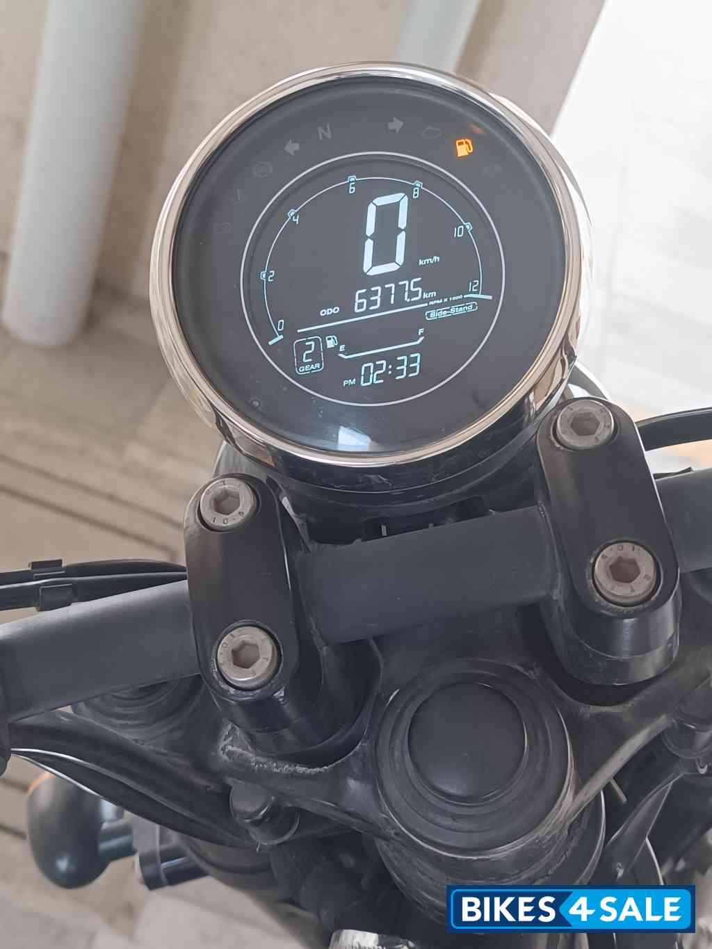 Jawa 42 Bobber Black Mirror