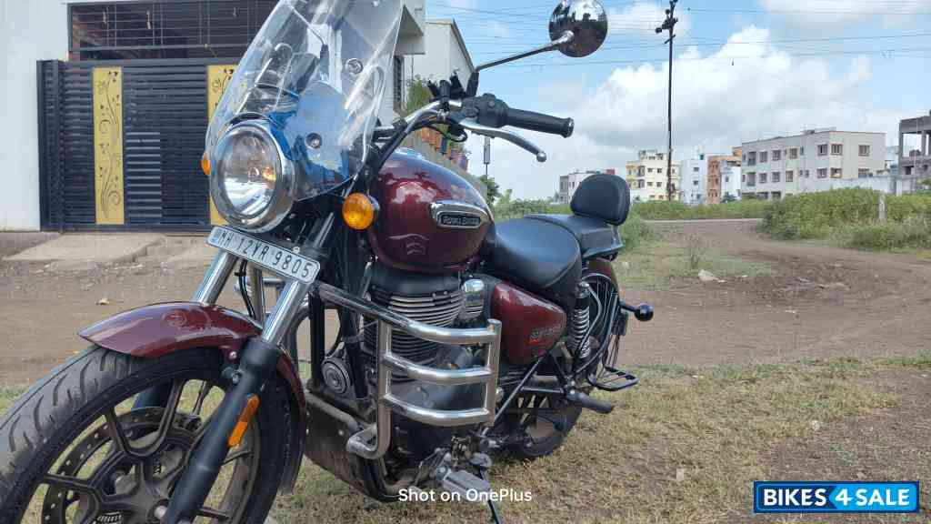 Royal Enfield Meteor 350 Stellar