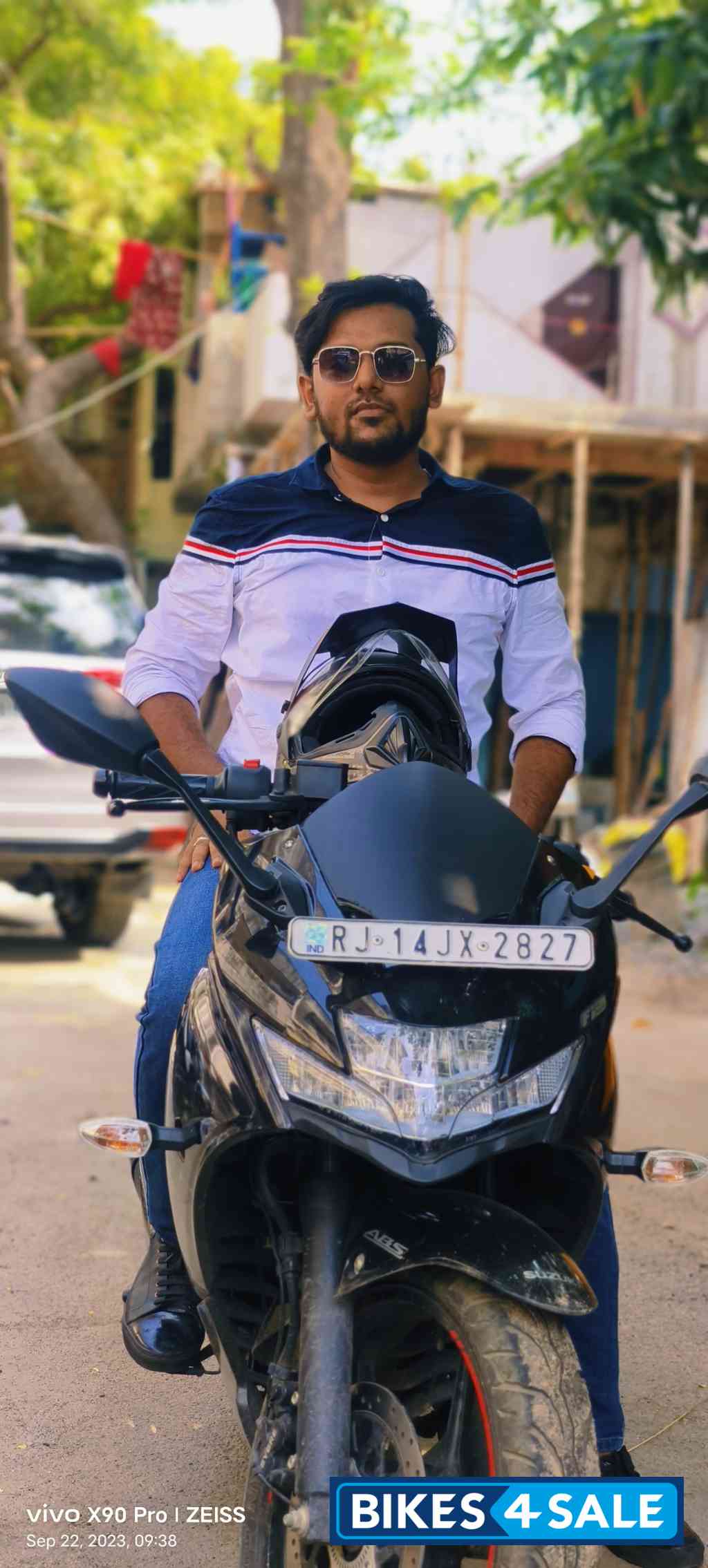 Black Suzuki Gixxer 150