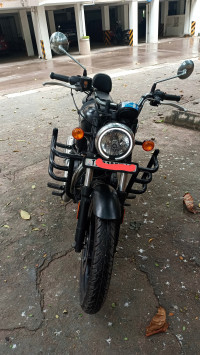 Royal Enfield Meteor 350 Stellar