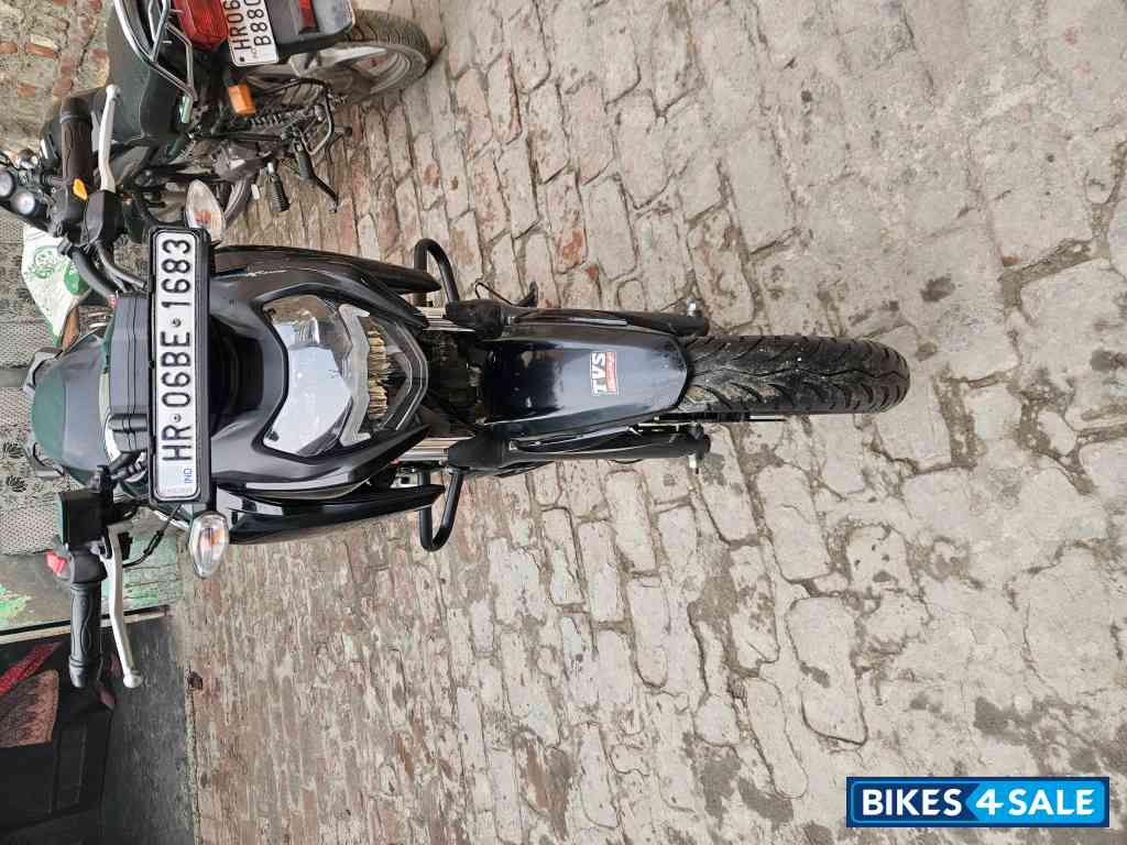 TVS Apache RTR 160 4V BS6