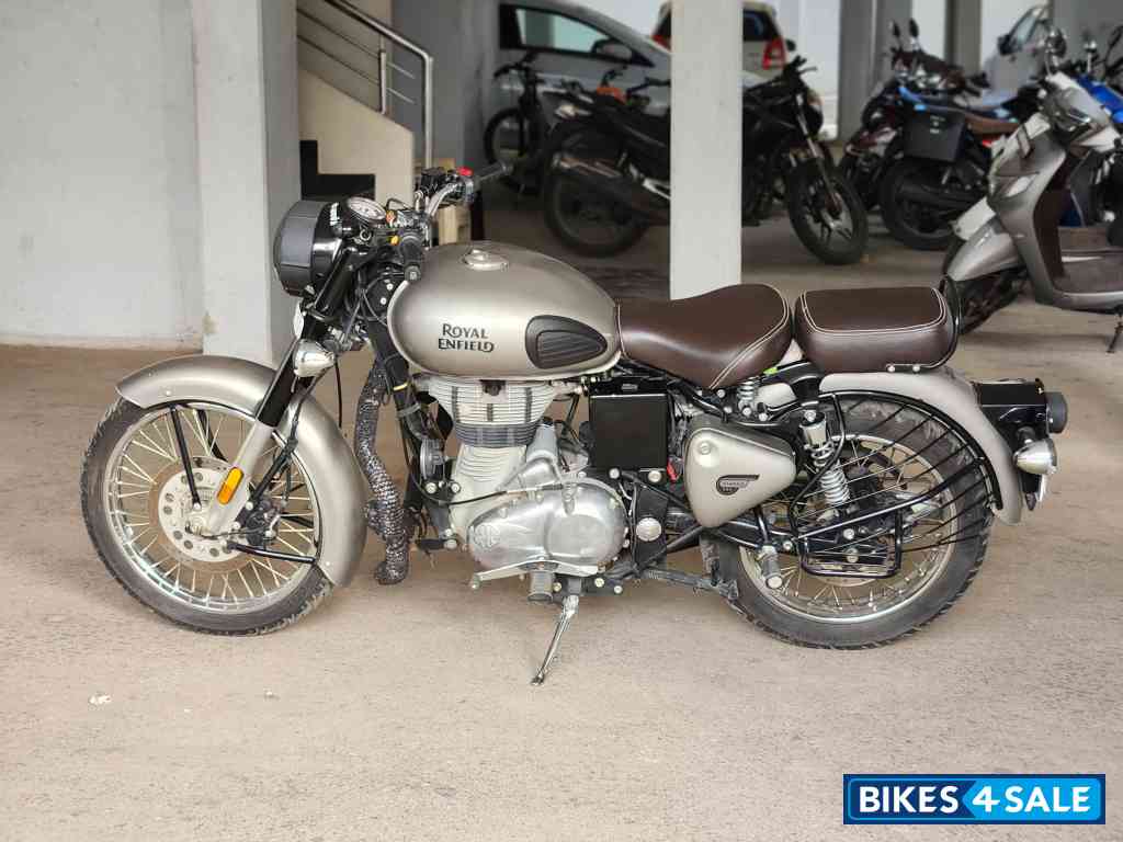 Royal Enfield Classic Gunmetal Grey