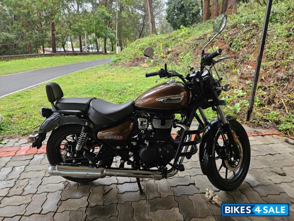 Brown Royal Enfield Meteor 350 Supernova
