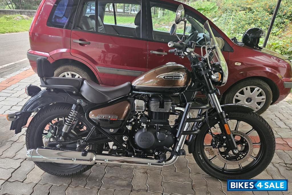 Brown Royal Enfield Meteor 350 Supernova