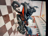 White Black Red KTM RC 125
