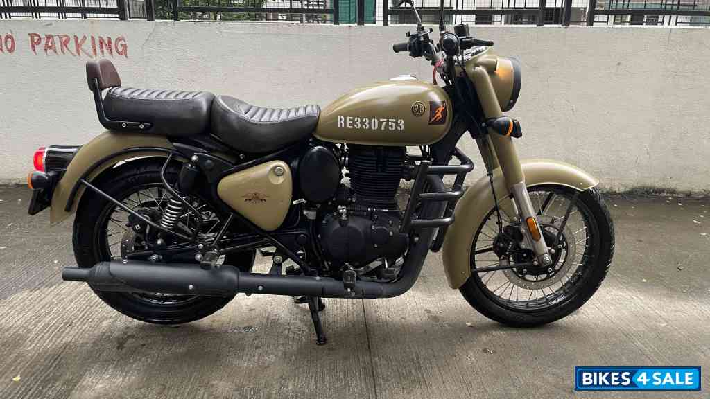 Storm Sand Royal Enfield Classic Desert Storm