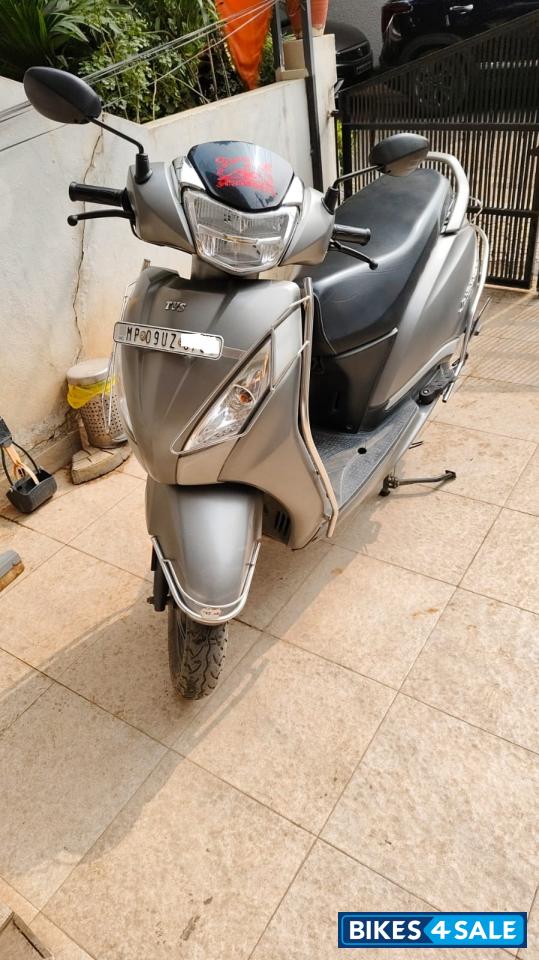 Grey TVS Jupiter 125