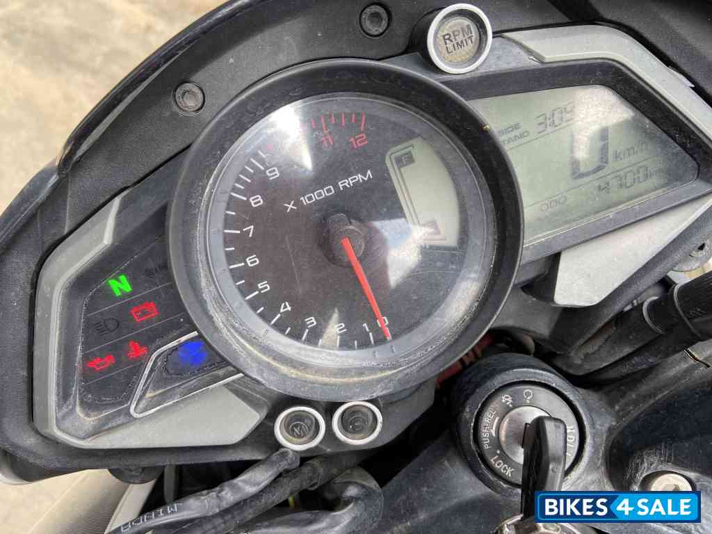 Bajaj Pulsar 200 NS Bajaj Pulsar 200 NS