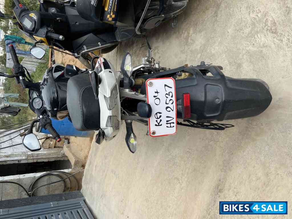 Bajaj Pulsar 200 NS Bajaj Pulsar 200 NS