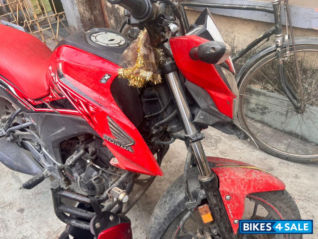 Honda CB Hornet 160R ABS