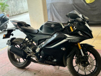 Yamaha R15 V4