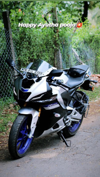 Yamaha R15M